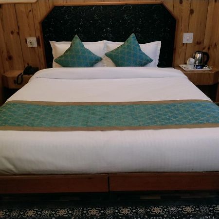 Hotel Yak Manāli Esterno foto