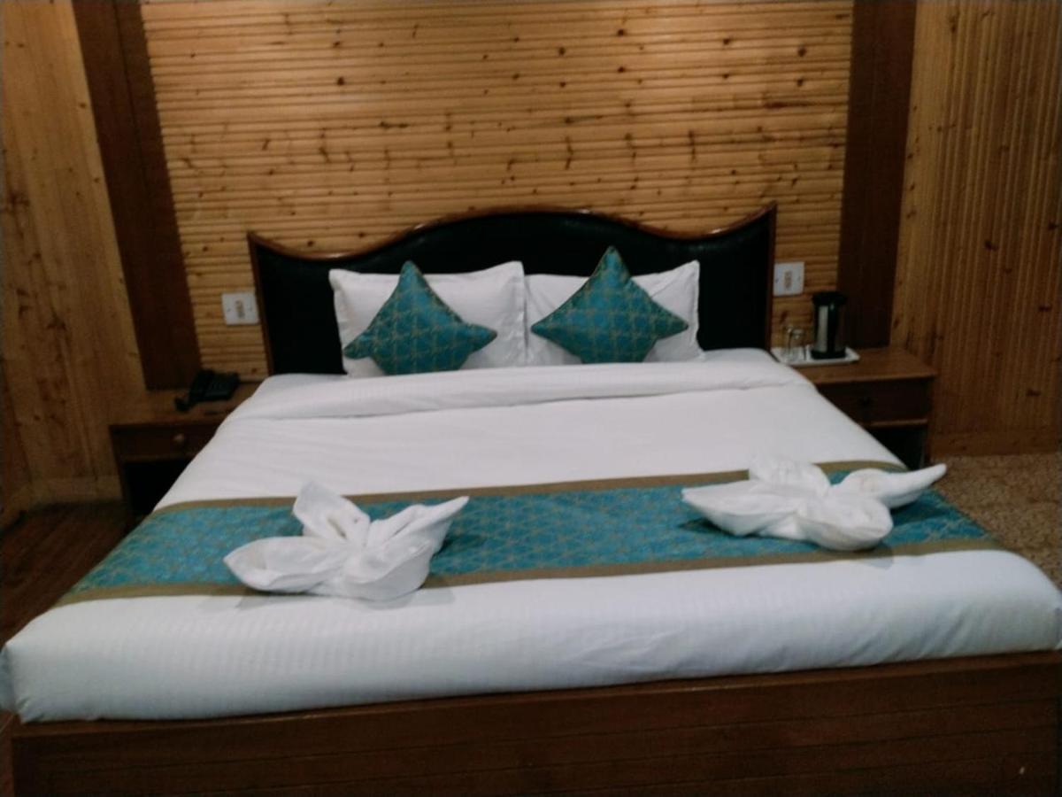 Hotel Yak Manāli Esterno foto