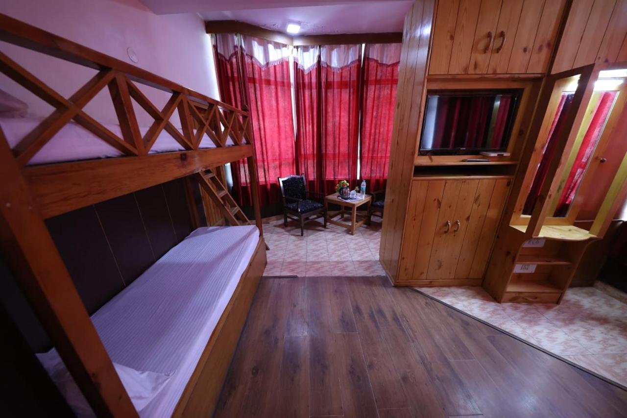 Hotel Yak Manāli Esterno foto