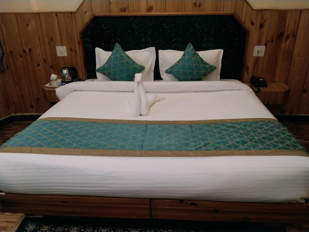 Hotel Yak Manāli Esterno foto