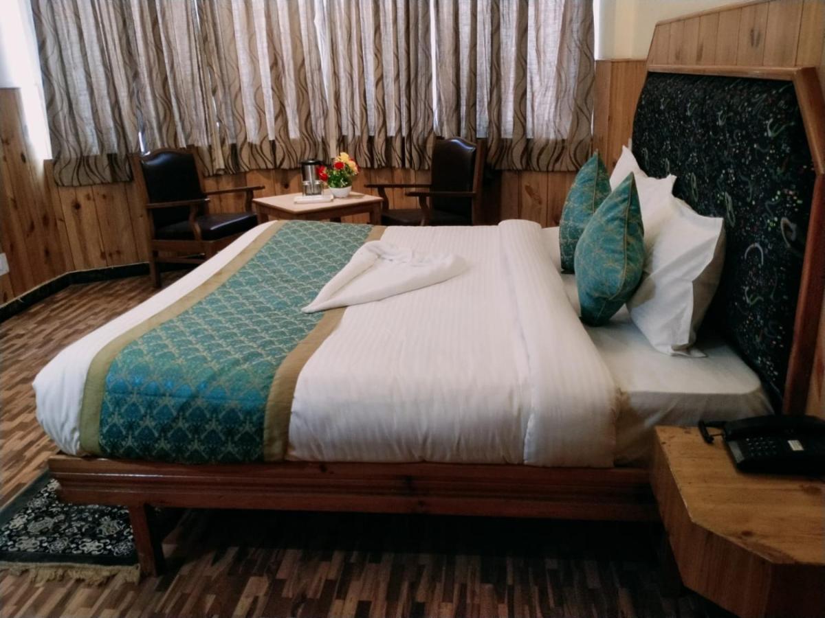 Hotel Yak Manāli Esterno foto