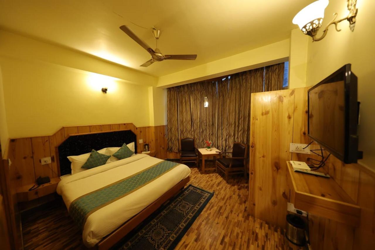 Hotel Yak Manāli Esterno foto
