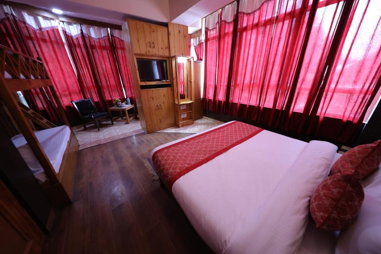 Hotel Yak Manāli Esterno foto