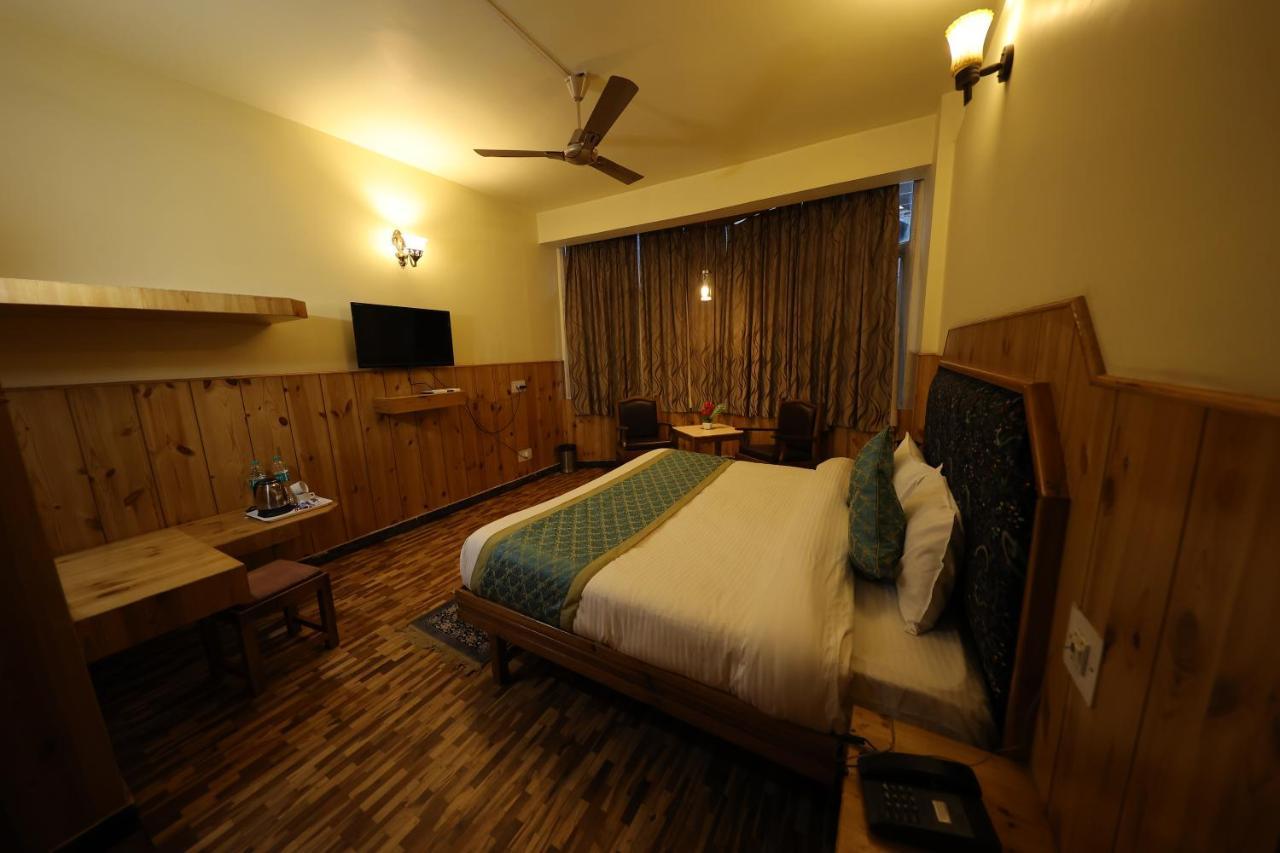 Hotel Yak Manāli Esterno foto