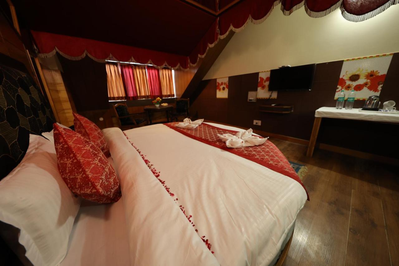 Hotel Yak Manāli Esterno foto