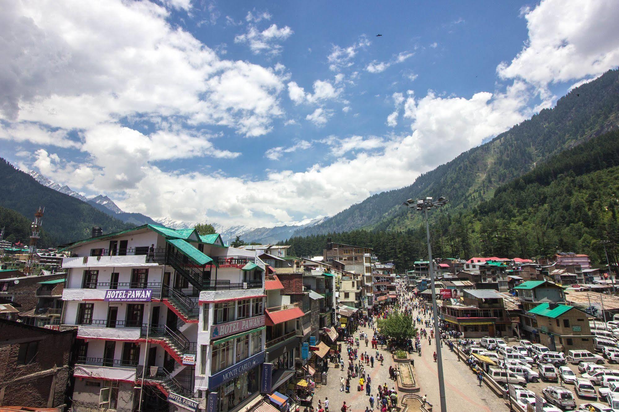 Hotel Yak Manāli Esterno foto